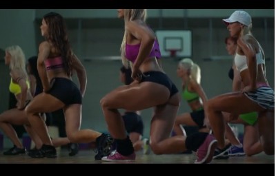 world class iceland girls lunges